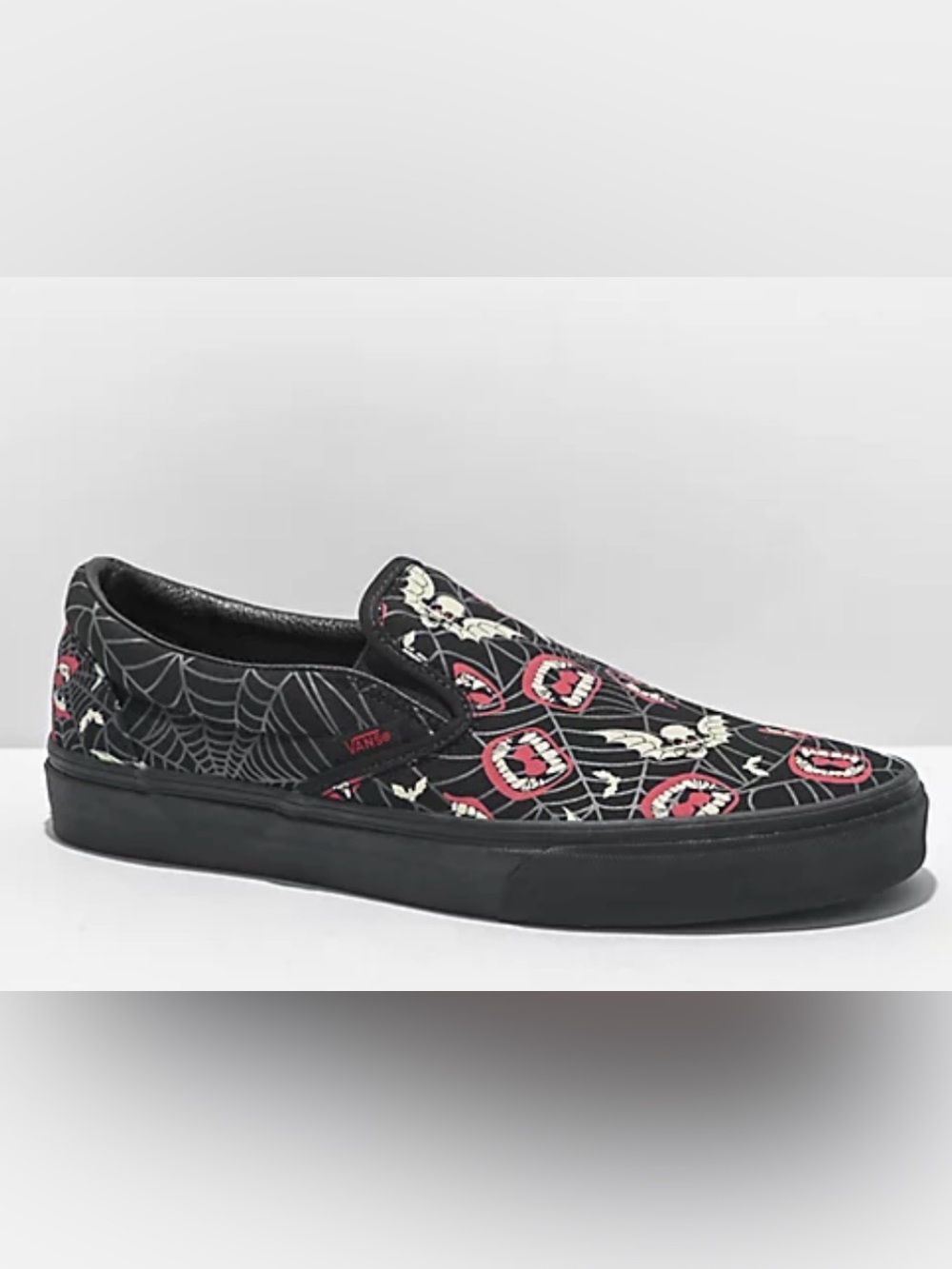 Vans Slip-On Frights Black Glow-In-The-Dark Skate Shoes spooky Halloween